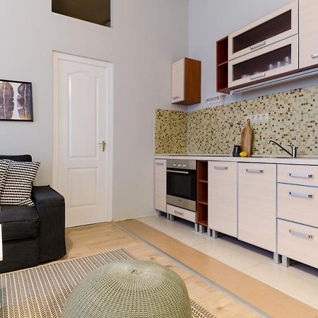 I30 Studio Apartment In Central Location. Boedapest Buitenkant foto